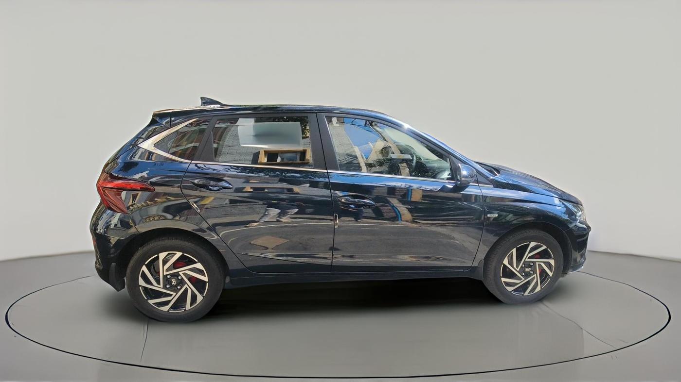2025 Hyundai NEW I20 Sportz (O) 1.2 IVT, Petrol, Automatic, 9,985 km, exterior