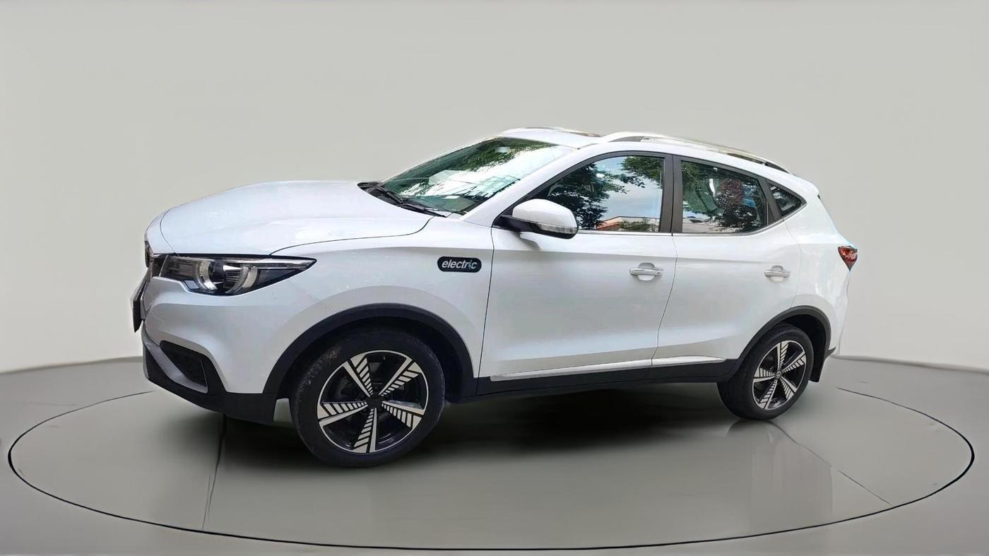 2020 MG ZS EV EXCLUSIVE, Electric, Automatic, 1,29,902 km, exterior