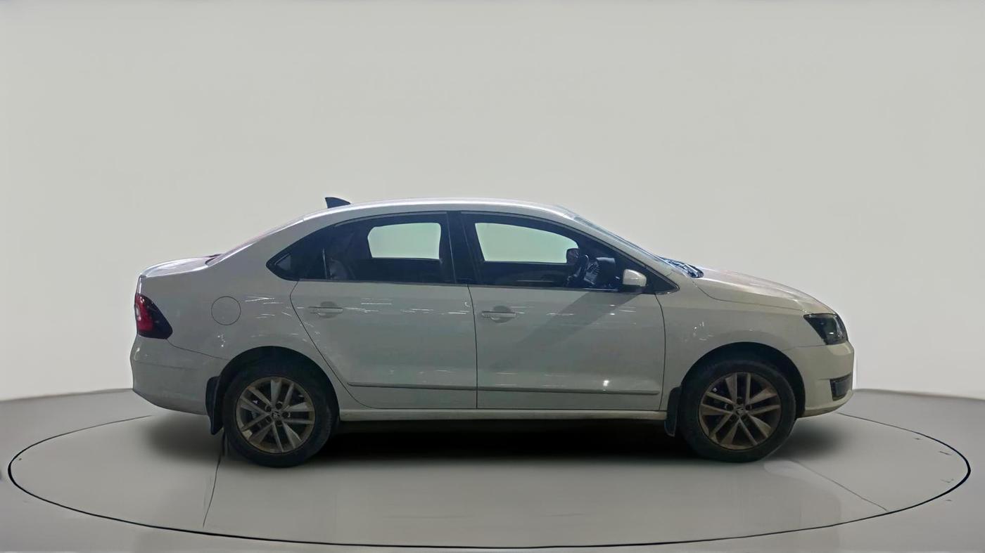 2018 Skoda Rapid STYLE 1.5 TDI AT, Diesel, Automatic, 1,11,030 km, exterior