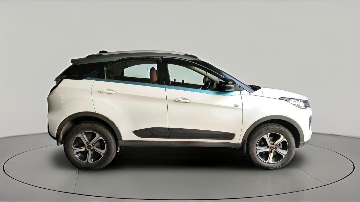 2022 Tata NEXON EV XZ PLUS, Electric, Automatic, 39,700 km, exterior