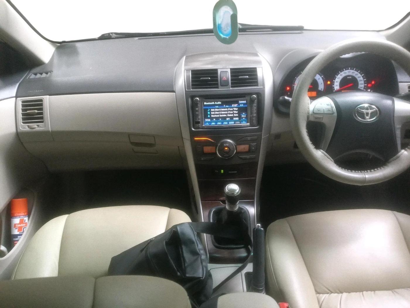 2013 Toyota Corolla Altis G PETROL, Petrol, Manual, 86,305 km, interior