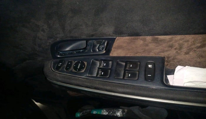 2017 Tata Hexa XTA 4X2 7 STR, Diesel, Automatic, 75,666 km, interior