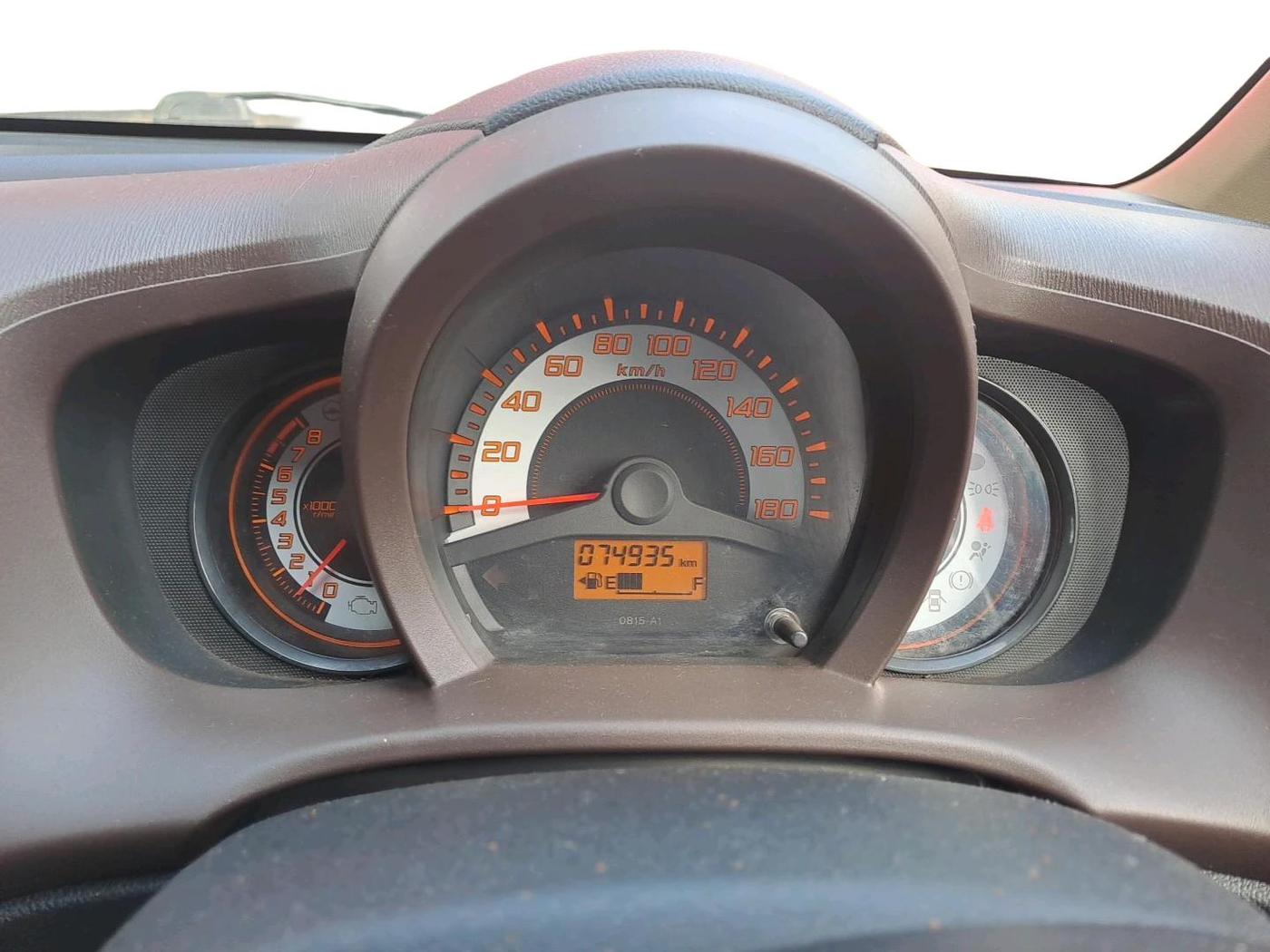 2012 Honda Brio V MT, Petrol, Manual, 74,935 km, interior