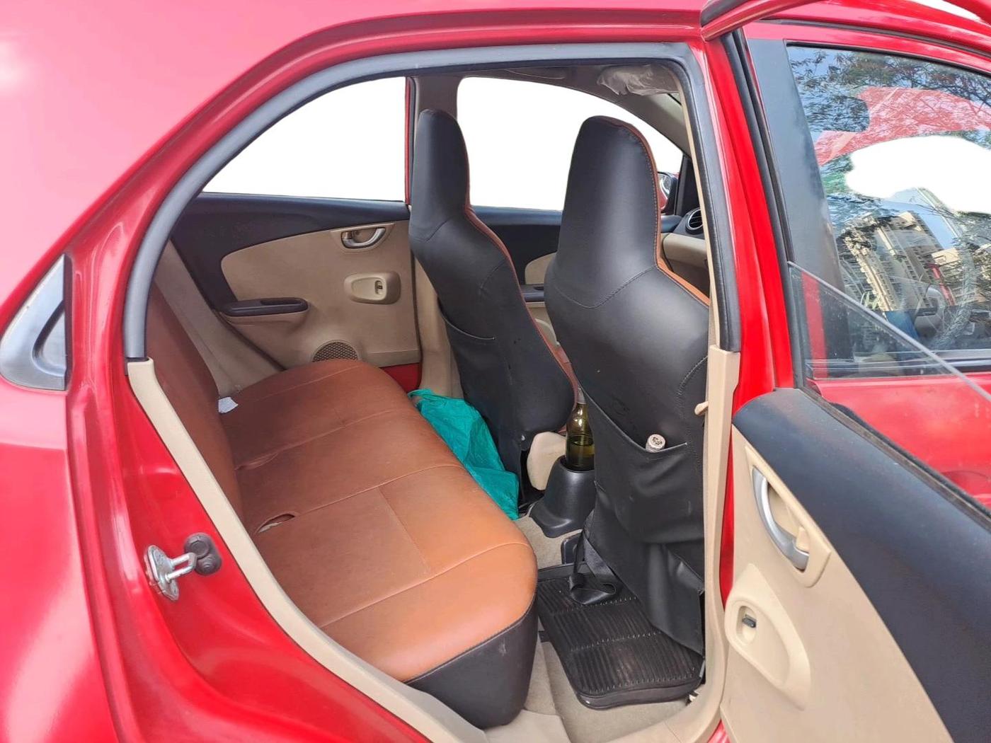 2012 Honda Brio V MT, Petrol, Manual, 74,935 km, interior