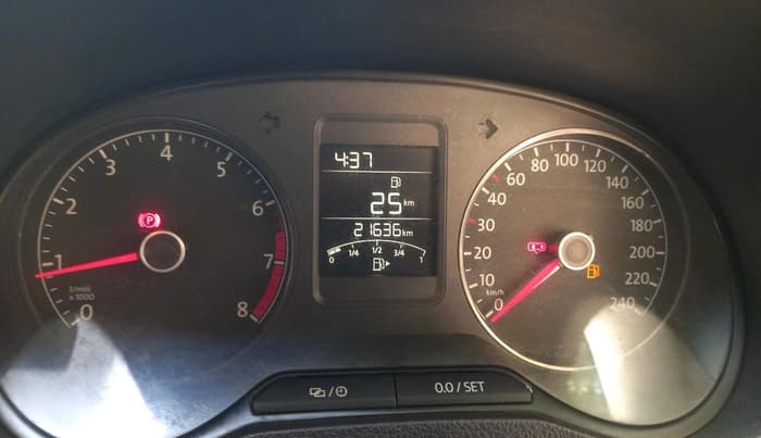 2017 Volkswagen Polo COMFORTLINE 1.2L, Petrol, Manual, 21,636 km, interior