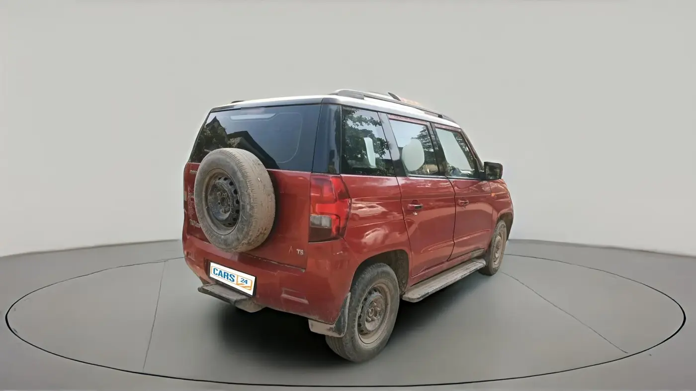 2016 Mahindra TUV300 T6, Diesel, Manual, 1,60,545 km, exterior
