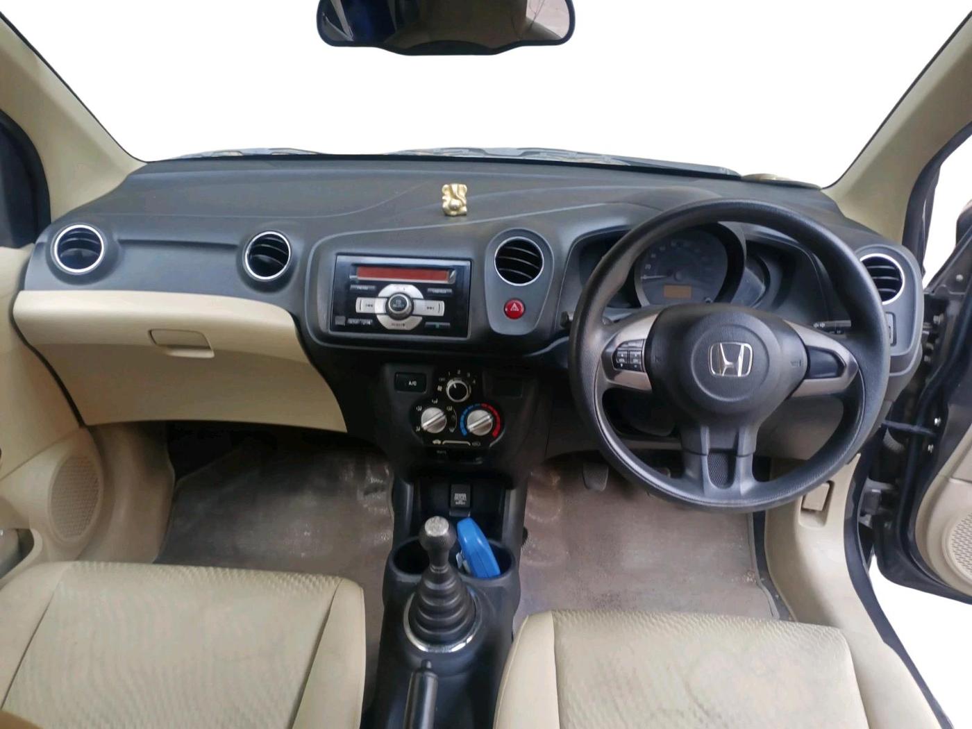 2015 Honda Amaze 1.2L I-VTEC S, Petrol, Manual, 62,000 km, interior
