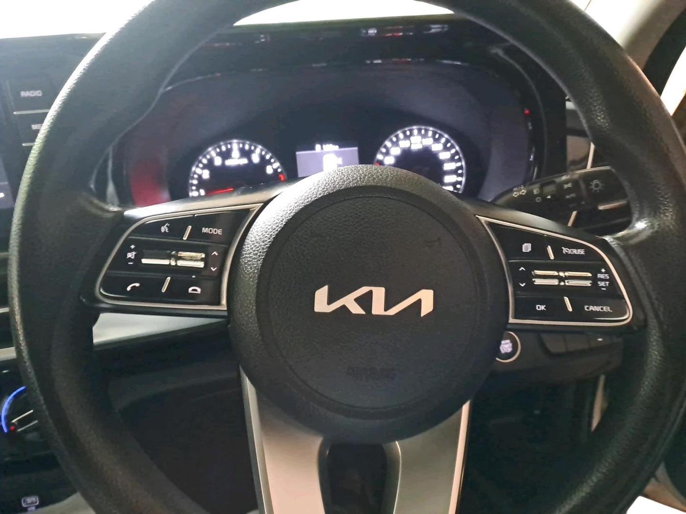 2021 KIA SELTOS HTK PLUS 1.5, Petrol, Manual, 1,54,697 km, interior