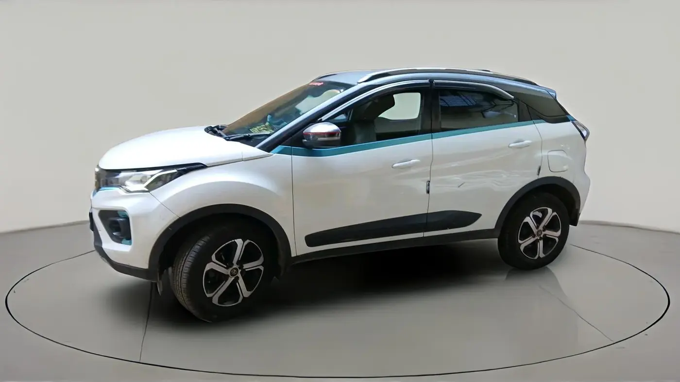 2022 Tata NEXON EV XZ PLUS, Electric, Automatic, 72,952 km, exterior