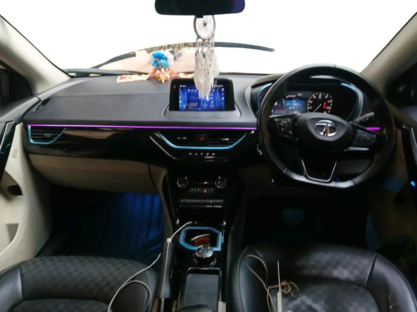 2022 Tata NEXON EV XZ PLUS, Electric, Automatic, 72,952 km, interior