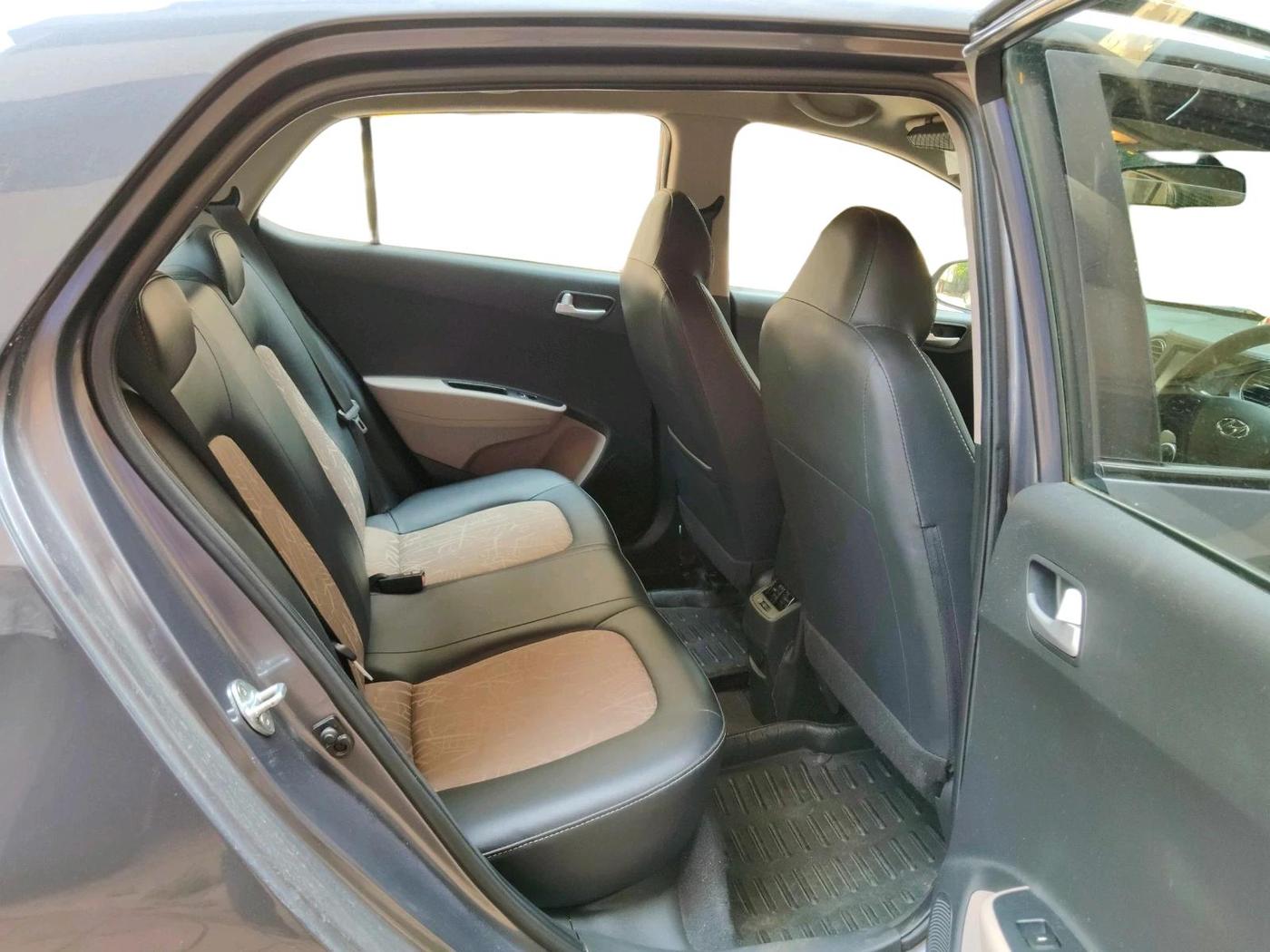 2018 Hyundai Grand i10 SPORTZ AT 1.2 KAPPA VTVT, Petrol, Automatic, 47,446 km, interior