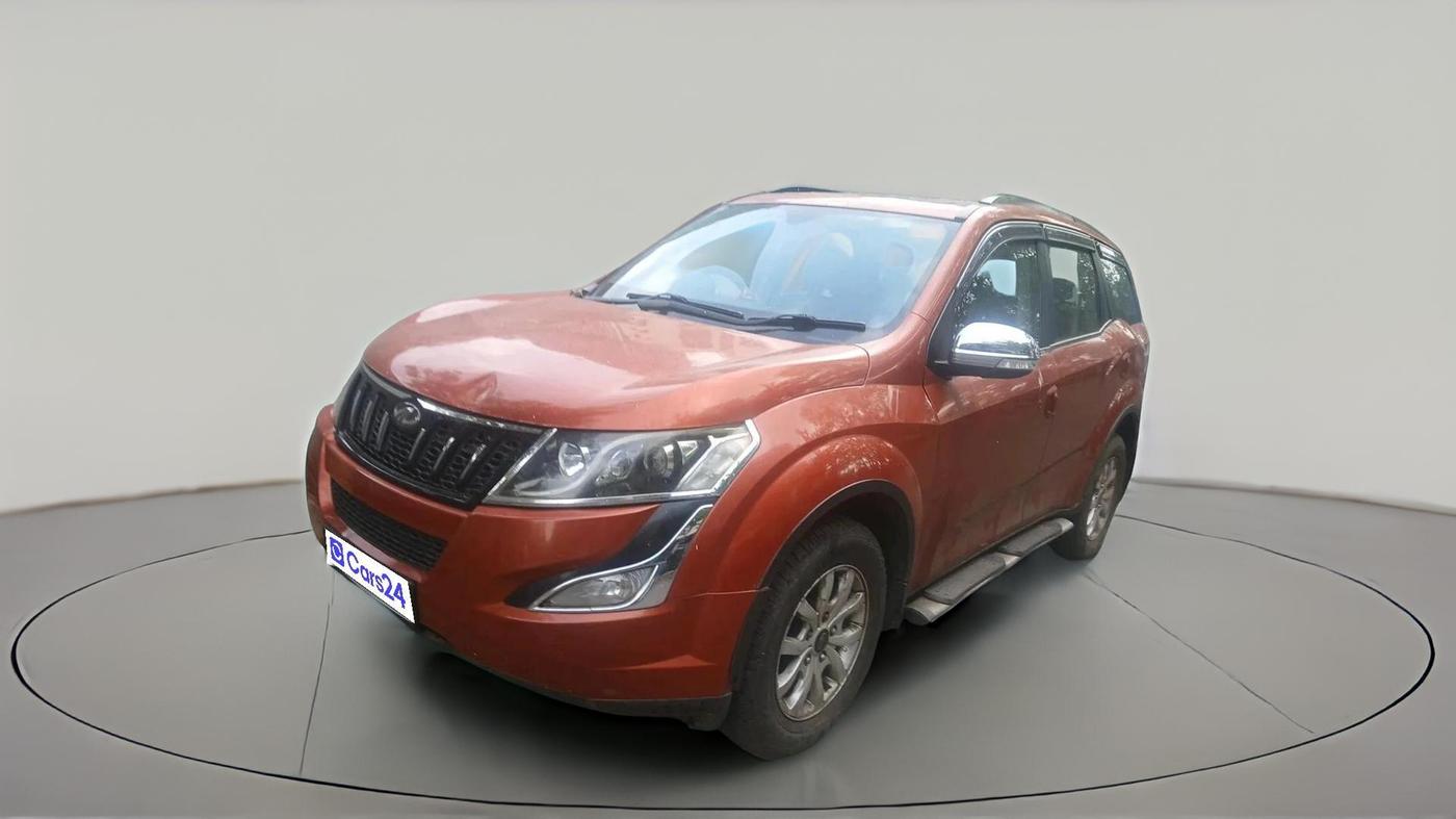 2015 Mahindra XUV500 W10, Diesel, Manual, 1,01,601 km, exterior