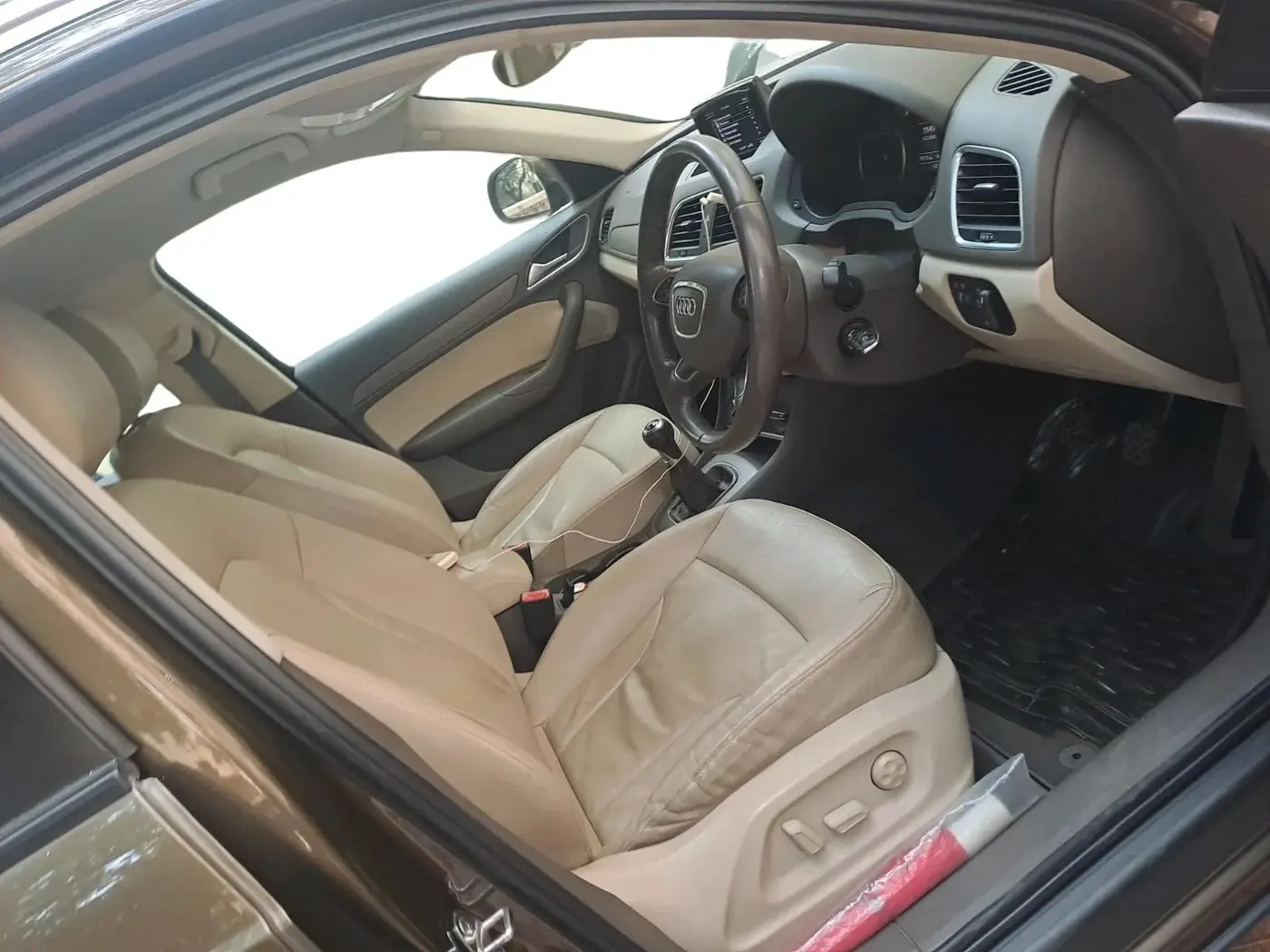 2014 Audi Q3 2.0 TDI, Diesel, Automatic, 79,173 km, interior