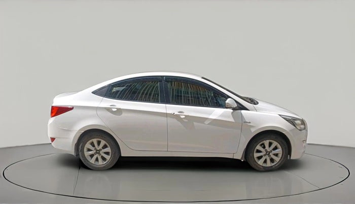 2015 Hyundai Verna FLUIDIC 4S 1.6 VTVT S, Petrol, Manual, 56,710 km, exterior