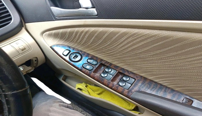 2015 Hyundai Verna FLUIDIC 4S 1.6 VTVT S, Petrol, Manual, 56,710 km, interior