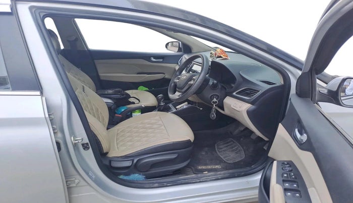 2018 Hyundai Verna 1.6 VTVT SX, Petrol, Manual, 58,102 km, interior