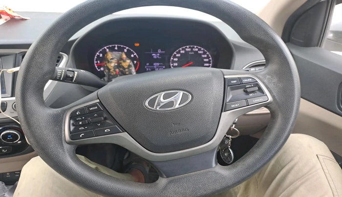 2018 Hyundai Verna 1.6 VTVT SX, Petrol, Manual, 58,102 km, interior