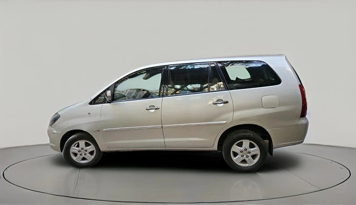 2008 Toyota Innova V 2.5 8 STR, Diesel, Manual, 2,47,281 km, exterior