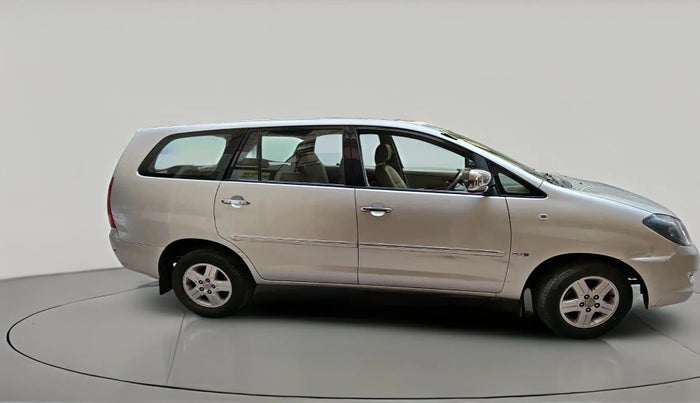 2008 Toyota Innova V 2.5 8 STR, Diesel, Manual, 2,47,281 km, exterior