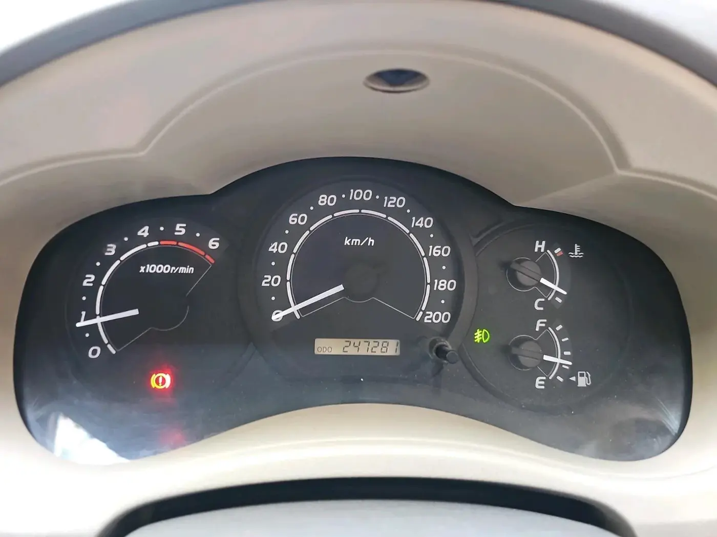 2008 Toyota Innova V 2.5 8 STR, Diesel, Manual, 2,47,281 km, interior