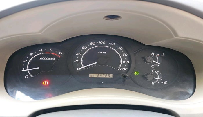 2008 Toyota Innova V 2.5 8 STR, Diesel, Manual, 2,47,281 km, interior