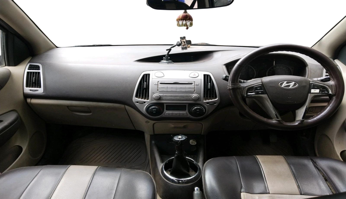 2011 Hyundai i20 SPORTZ 1.2, Petrol, Manual, 1,02,233 km, interior