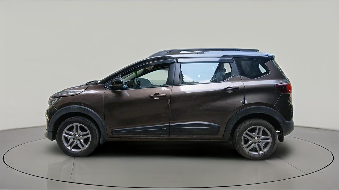 2022 Renault TRIBER RXZ, Petrol, Manual, 23,794 km, exterior