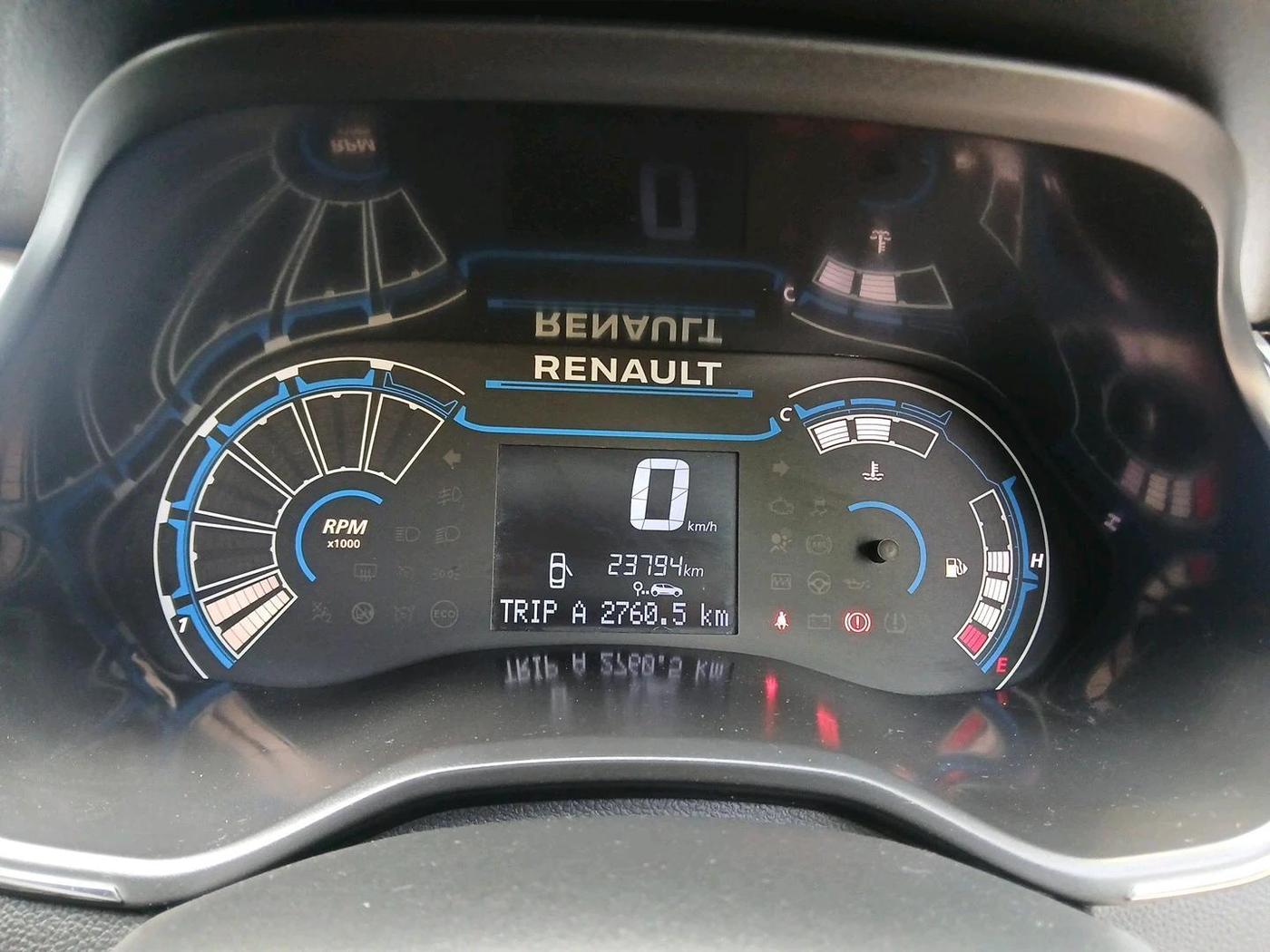 2022 Renault TRIBER RXZ, Petrol, Manual, 23,794 km, interior