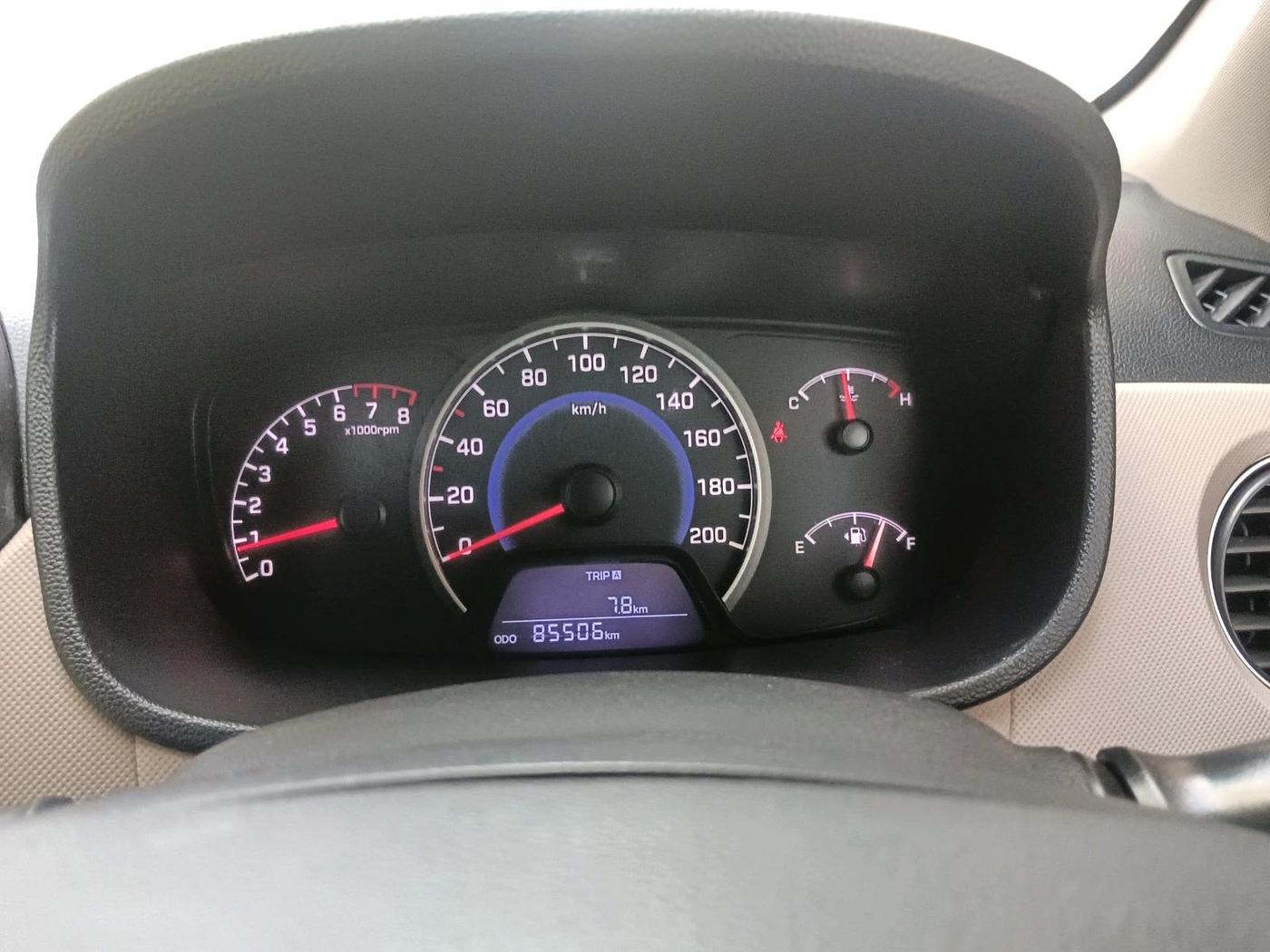 2016 Hyundai Grand i10 SPORTZ 1.2 KAPPA VTVT, CNG, Manual, 85,506 km, interior