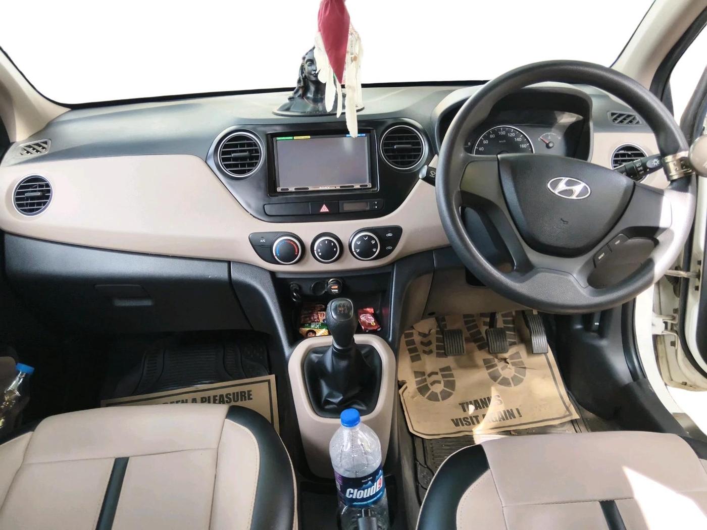 2015 Hyundai Grand i10 MAGNA 1.2 KAPPA VTVT, Petrol, Manual, 26,276 km, interior