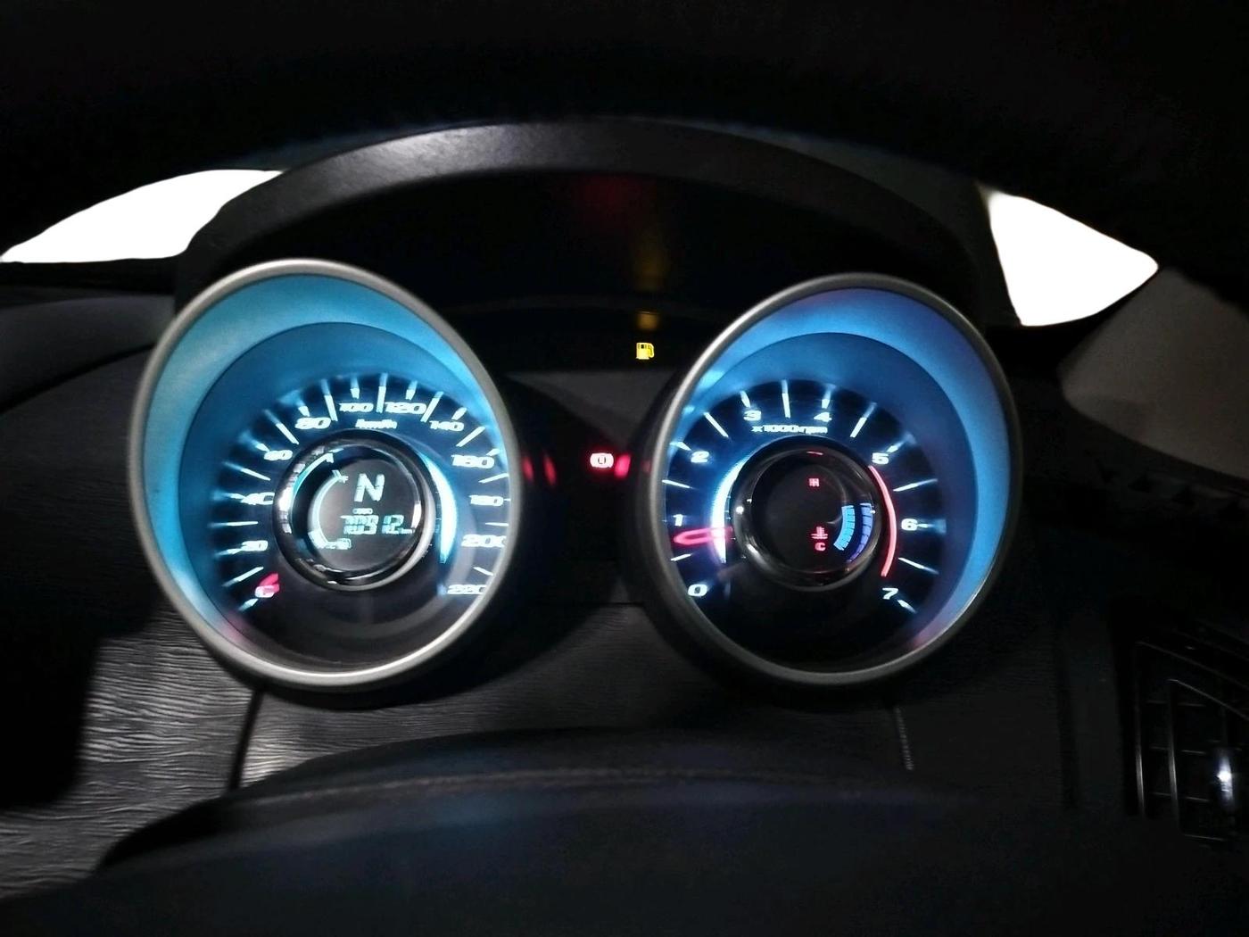 2016 Mahindra XUV500 W10 AT 1.99, Diesel, Automatic, 70,912 km, interior