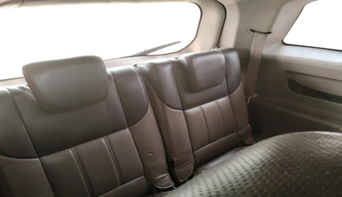 2012 Mahindra XUV500 W8, Diesel, Manual, 98,204 km, interior