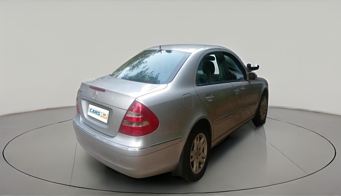 2005 Mercedes Benz E Class 240 V6 AT, Petrol, Automatic, 48,283 km, exterior
