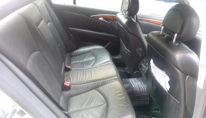 2005 Mercedes Benz E Class 240 V6 AT, Petrol, Automatic, 48,283 km, interior