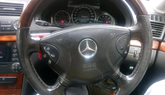 2005 Mercedes Benz E Class 240 V6 AT, Petrol, Automatic, 48,283 km, interior