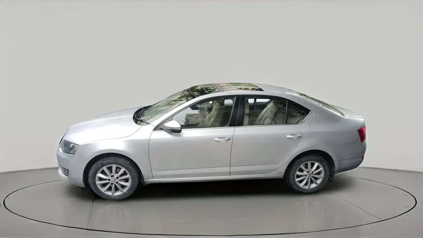 2016 Skoda Octavia 2.0 TDI CR STYLE PLUS AT, Diesel, Automatic, 1,22,325 km, exterior