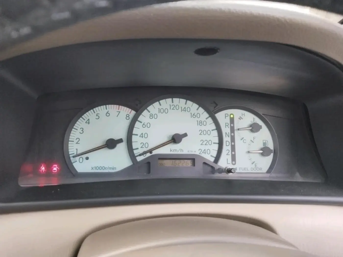 2003 Toyota Corolla H3 G 1.8, CNG, Automatic, 1,62,265 km, interior