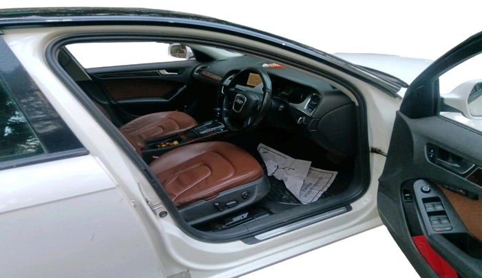 2010 Audi A4 2.0 TDI, Diesel, Automatic, 83,418 km, interior