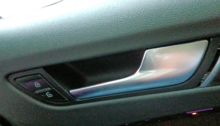 2010 Audi A4 2.0 TDI, Diesel, Automatic, 83,418 km, interior