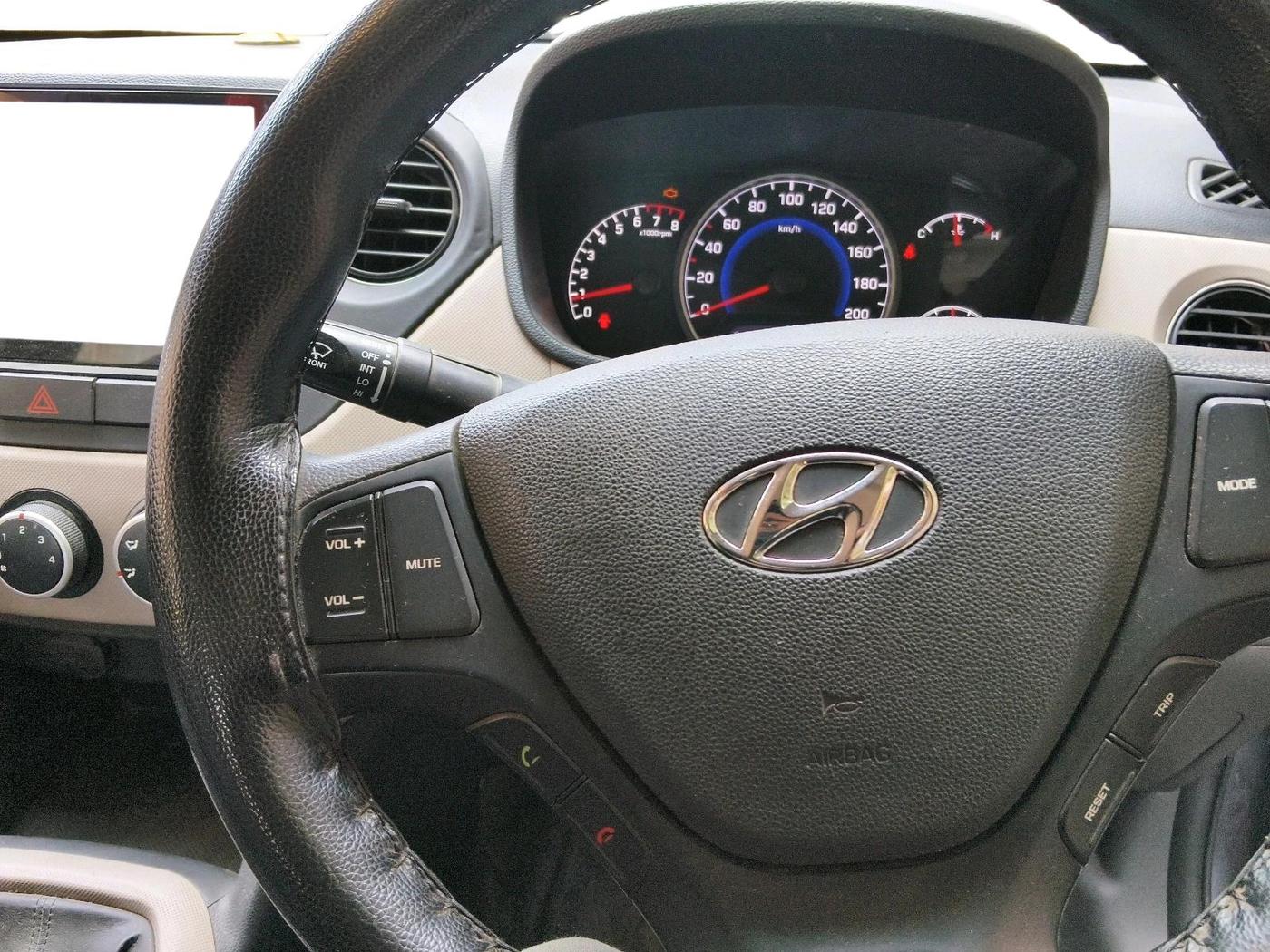 2018 Hyundai Grand i10 MAGNA 1.2 KAPPA VTVT, Petrol, Manual, 14,586 km, interior