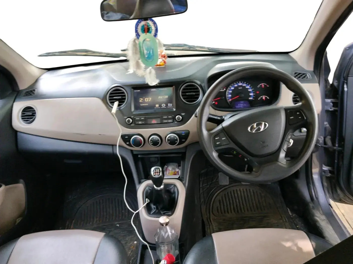 2017 Hyundai Xcent SX 1.2, CNG, Manual, 69,943 km, interior