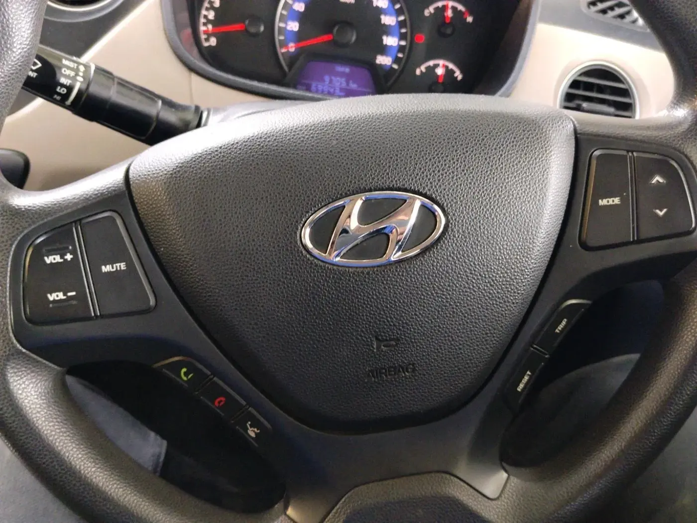 2017 Hyundai Xcent SX 1.2, CNG, Manual, 69,943 km, interior