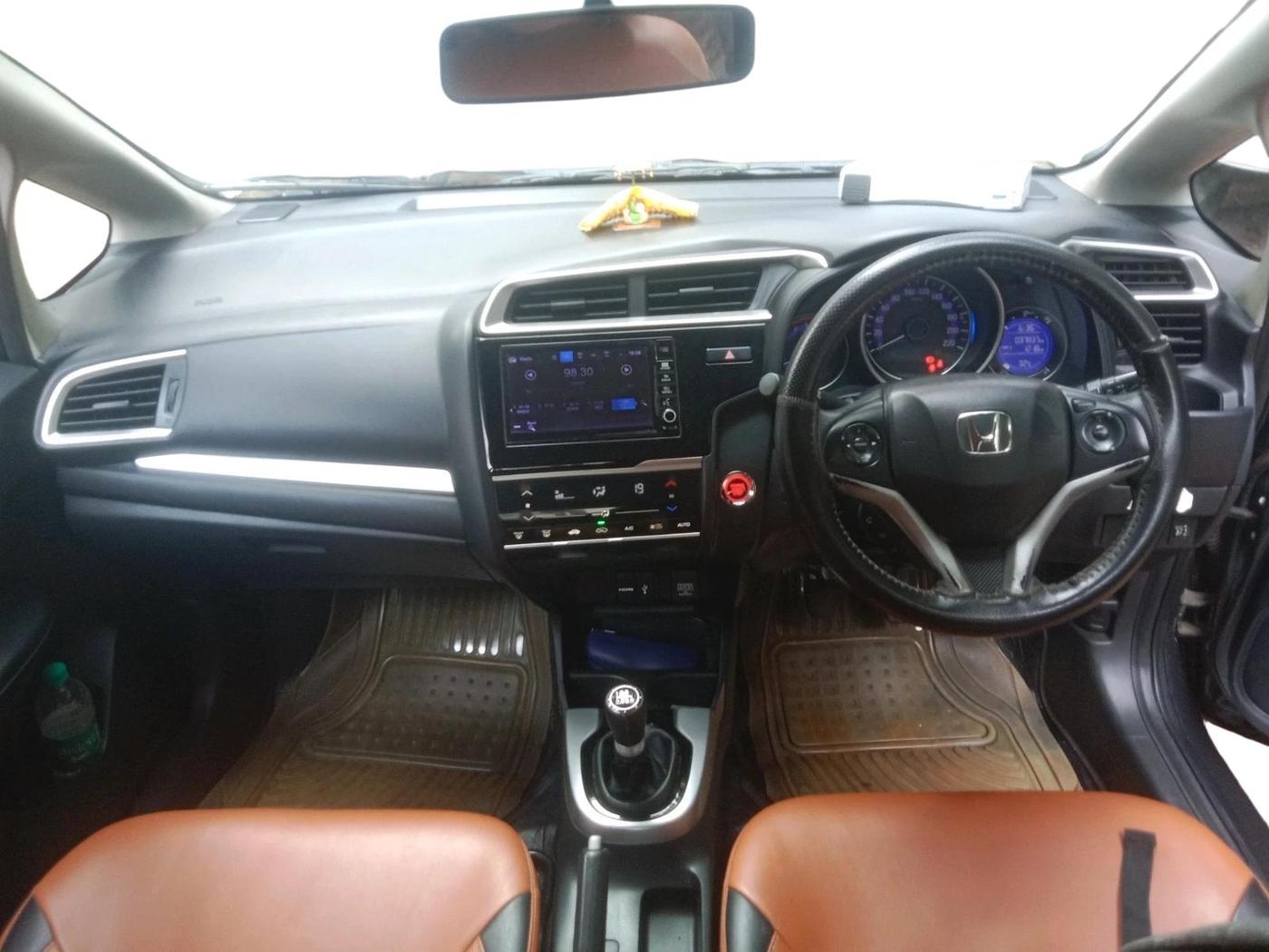 2017 Honda WR-V 1.5L I-DTEC VX MT, Diesel, Manual, 37,837 km, interior