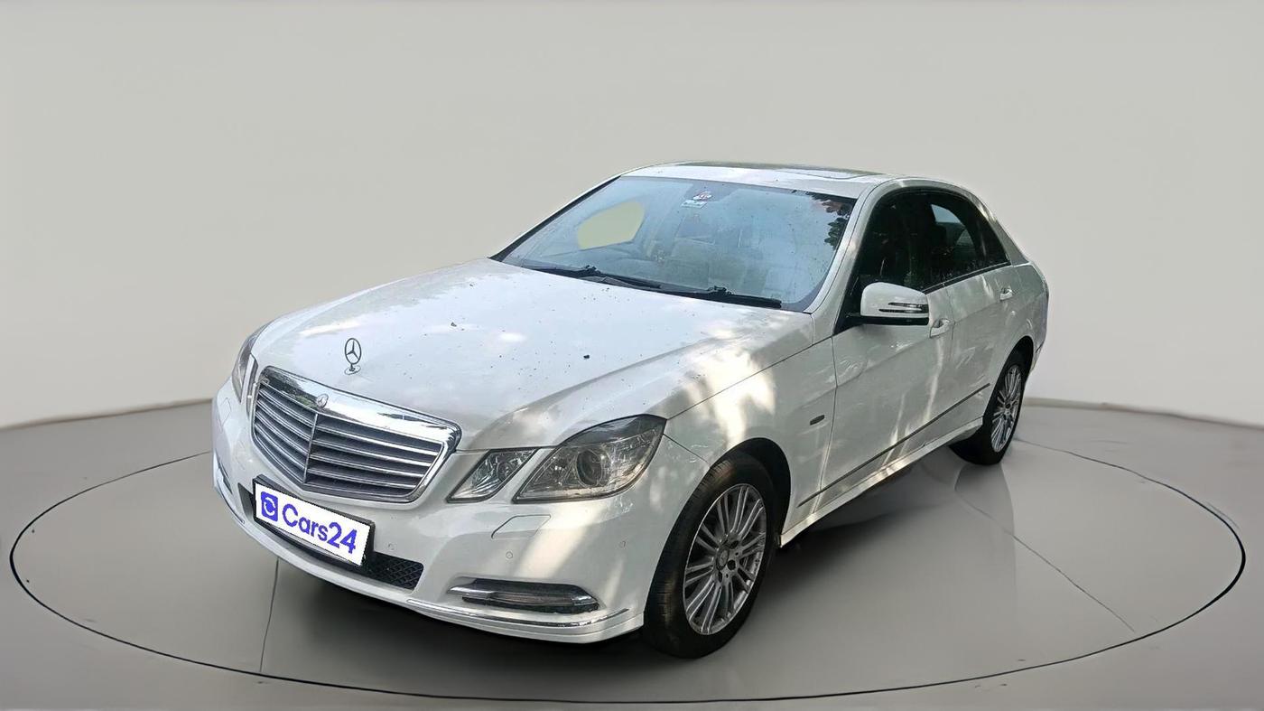 2011 Mercedes Benz E Class E 220 CDI ELEGANCE, Diesel, Automatic, 1,31,961 km, exterior
