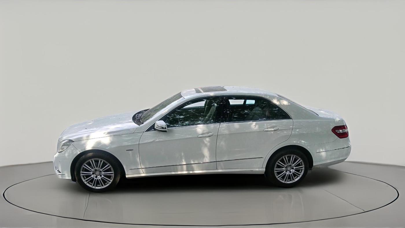 2011 Mercedes Benz E Class E 220 CDI ELEGANCE, Diesel, Automatic, 1,31,961 km, exterior