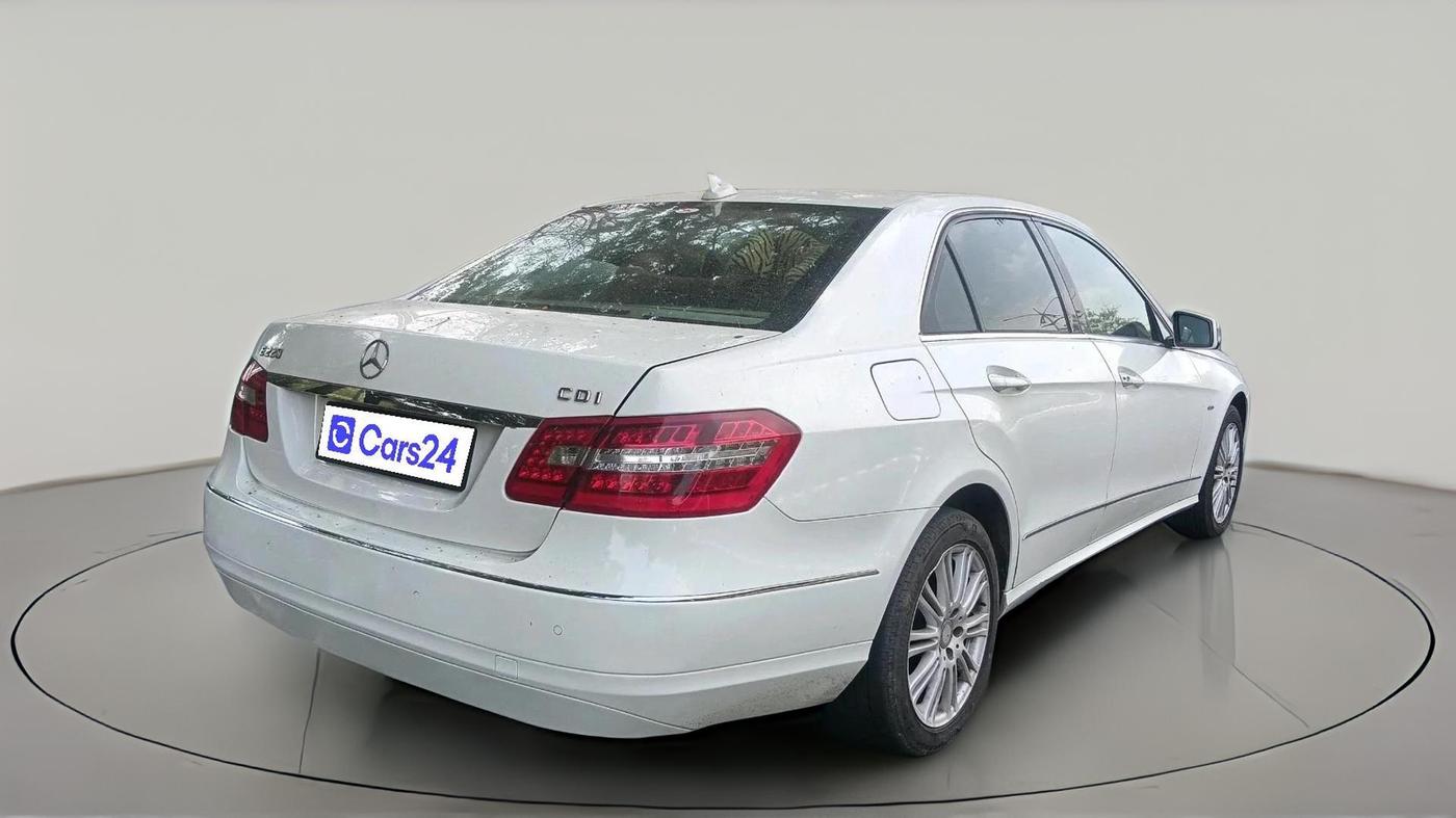 2011 Mercedes Benz E Class E 220 CDI ELEGANCE, Diesel, Automatic, 1,31,961 km, exterior