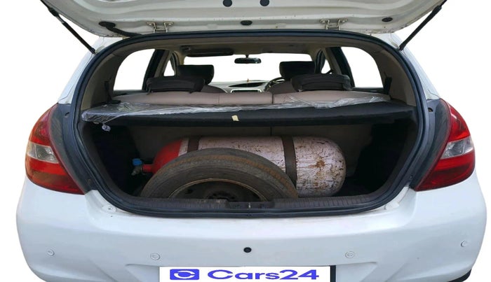 2011 Hyundai i20 SPORTZ 1.2, CNG, Manual, 80,529 km, exterior