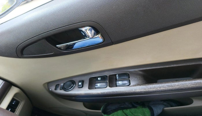 2011 Hyundai i20 SPORTZ 1.2, CNG, Manual, 80,529 km, interior