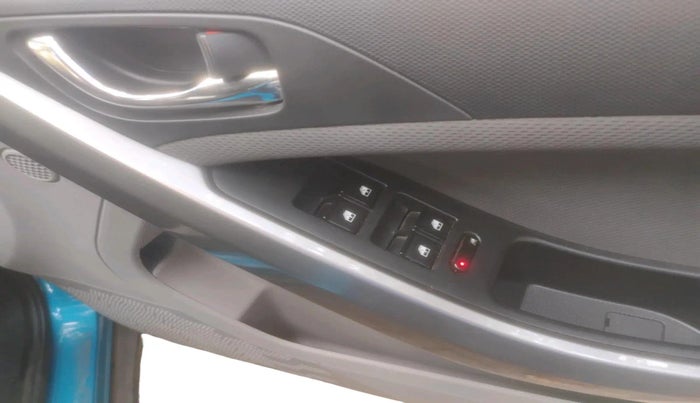 2017 Tata NEXON XZ PLUS PETROL, Petrol, Manual, 50,508 km, interior