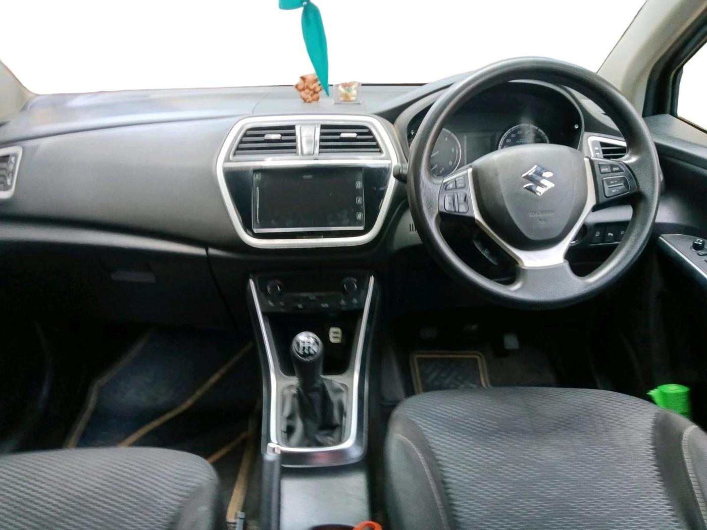 2017 Maruti S Cross ZETA 1.3, Diesel, Manual, 66,291 km, interior